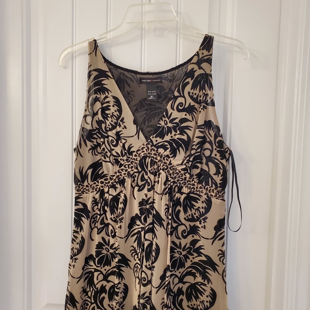 New York & Company Sleeveless Top